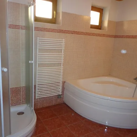 Sosto Gold Vendeghaz Guest house *