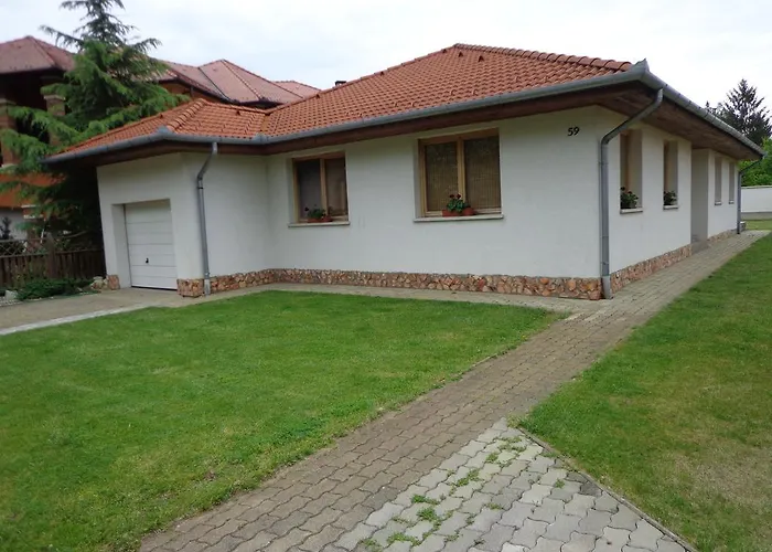 Sosto Gold Vendeghaz Πανσιόν Nyíregyháza