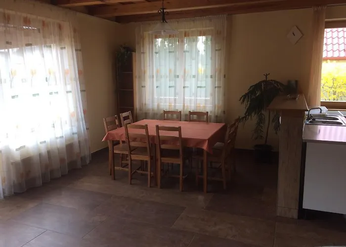 Πανσιόν Sosto Gold Vendeghaz